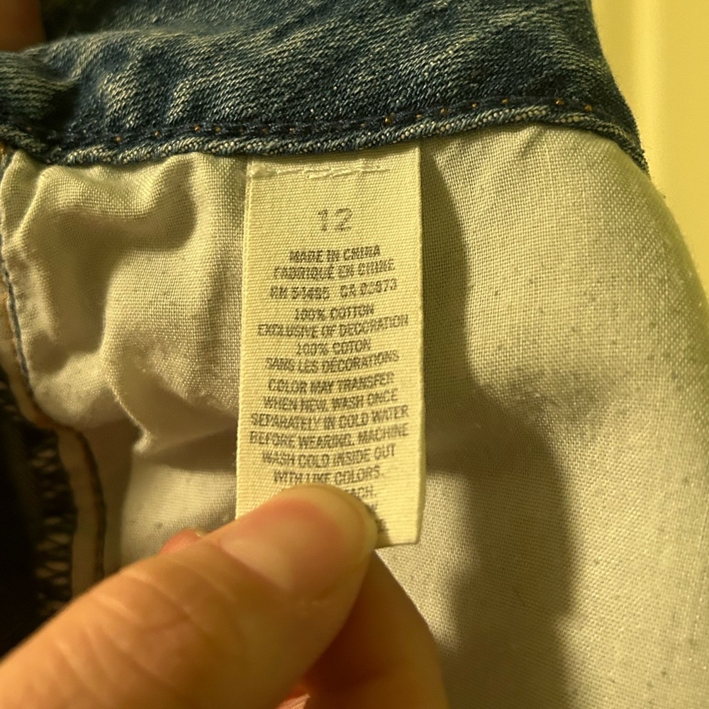 American Eagle Denim Shorts (size 12) - Picture 4 of 7